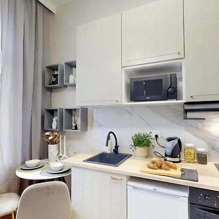 Q2 Warsaw Apartments Экстерьер фото