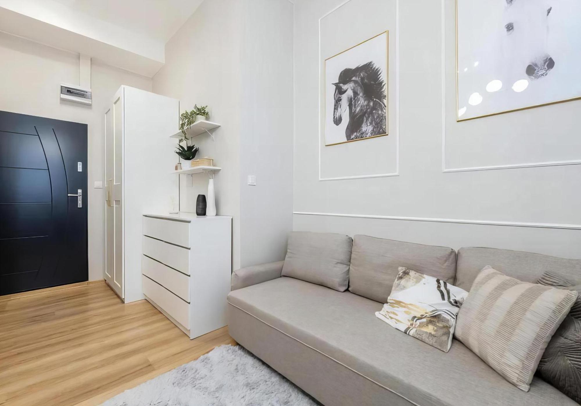 Q2 Warsaw Apartments Экстерьер фото